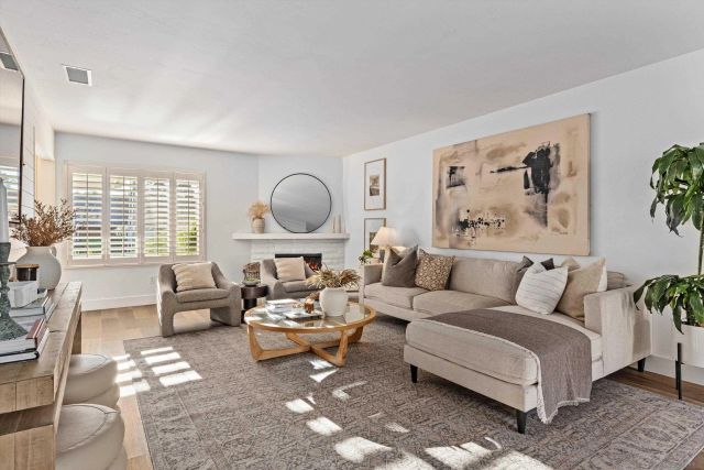 1714 Hicks St, Oceanside, CA 92054