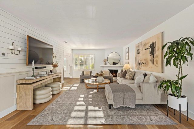 1714 Hicks St, Oceanside, CA 92054