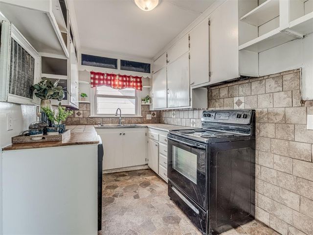 310 W Palm Street, Enid, OK 73701