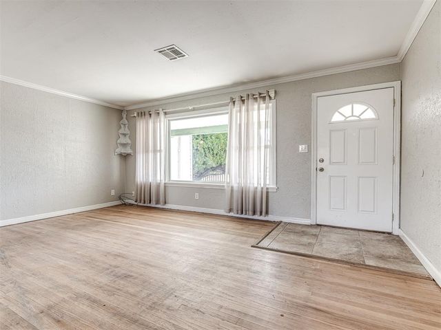 310 W Palm Street, Enid, OK 73701