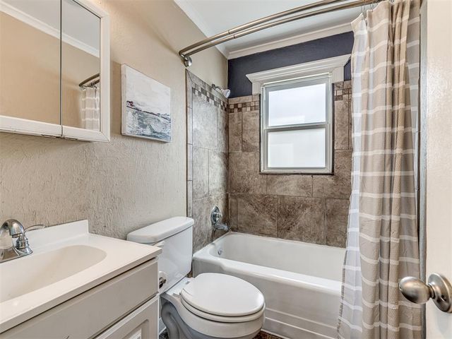 310 W Palm Street, Enid, OK 73701