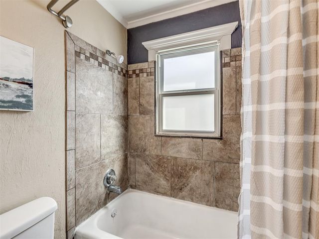 310 W Palm Street, Enid, OK 73701