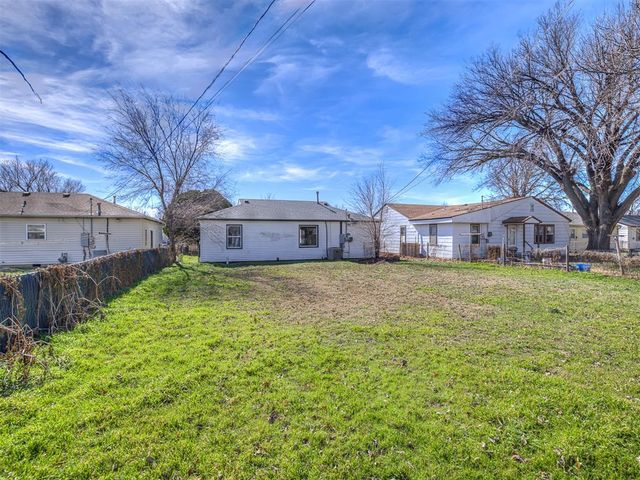 310 W Palm Street, Enid, OK 73701