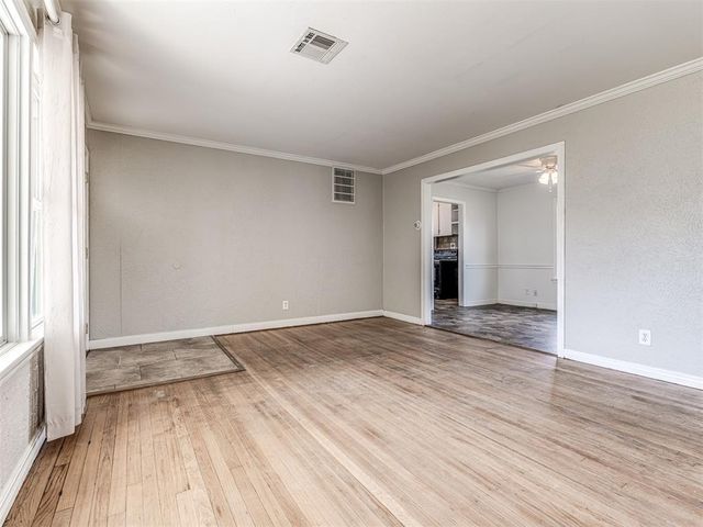 310 W Palm Street, Enid, OK 73701