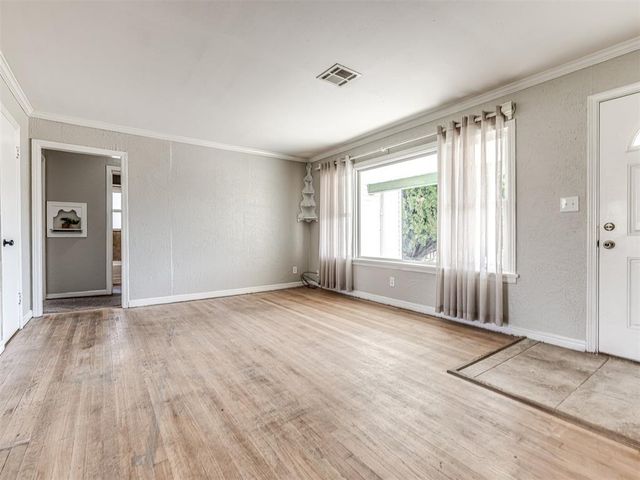 310 W Palm Street, Enid, OK 73701