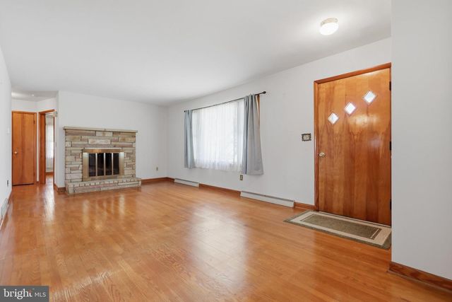 1047 CORBETT ST, Hagerstown, MD 21740