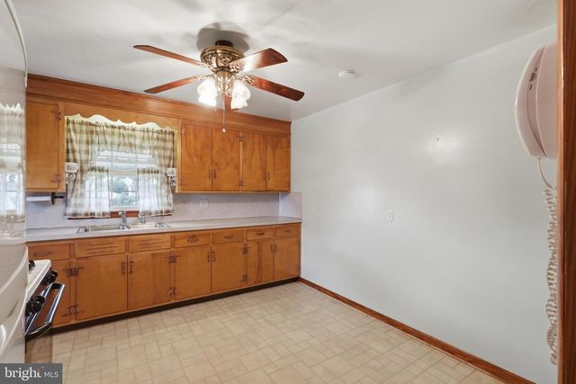 1047 CORBETT ST, Hagerstown, MD 21740