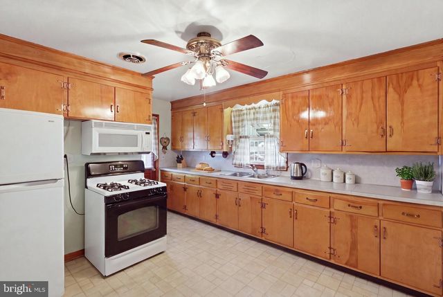 1047 CORBETT ST, Hagerstown, MD 21740