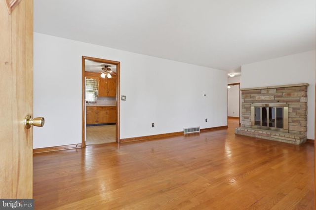 1047 CORBETT ST, Hagerstown, MD 21740
