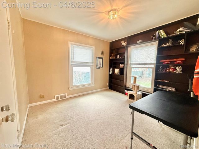 1224 W Bristol Road, Flint Charter Township, MI 48507