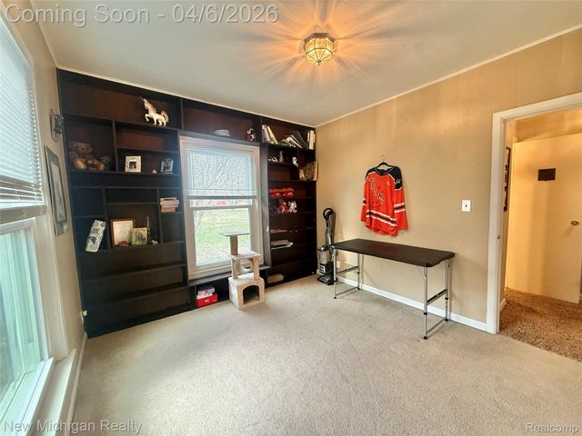 1224 W Bristol Road, Flint Charter Township, MI 48507