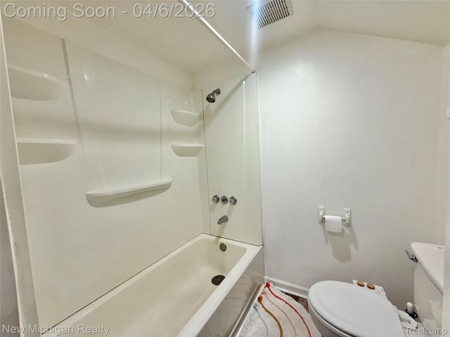 1224 W Bristol Road, Flint Charter Township, MI 48507