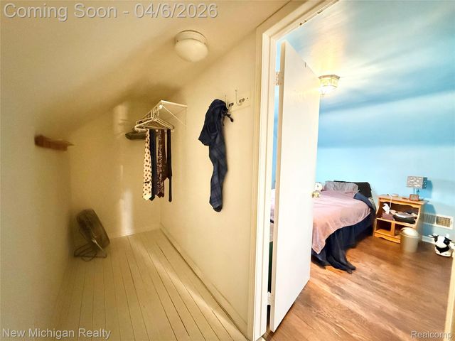 1224 W Bristol Road, Flint Charter Township, MI 48507