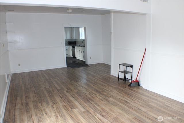 1224 4th St, Cosmopolis, WA 98537