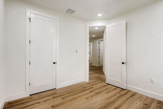 137 E Pauwela LN, Bastrop, TX 78602