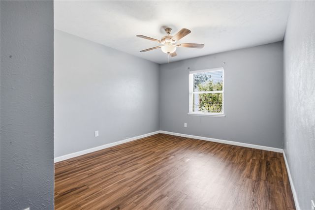 5661 Pearce Street, The Colony, TX 75056