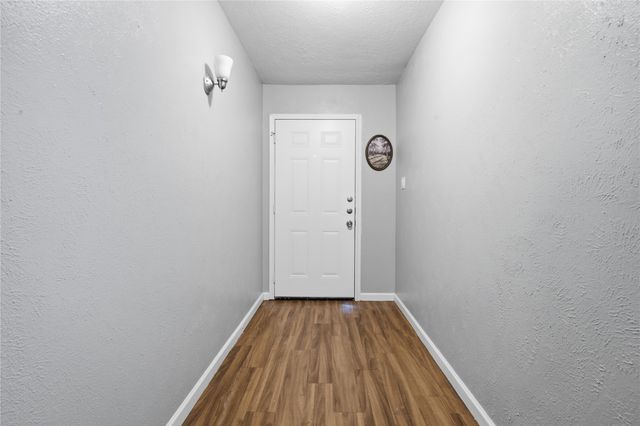 5661 Pearce Street, The Colony, TX 75056