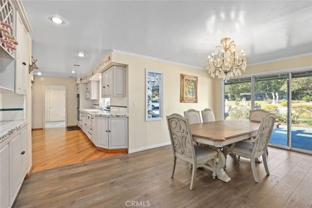 1127 W Foothill Boulevard, Arcadia, CA 91006