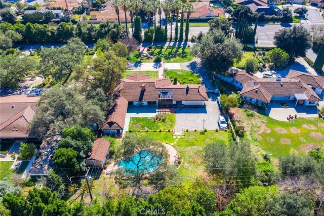 1127 W Foothill Boulevard, Arcadia, CA 91006