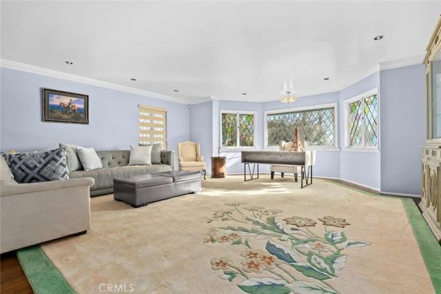 1127 W Foothill Boulevard, Arcadia, CA 91006