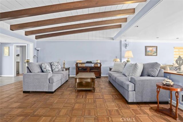 1127 W Foothill Boulevard, Arcadia, CA 91006