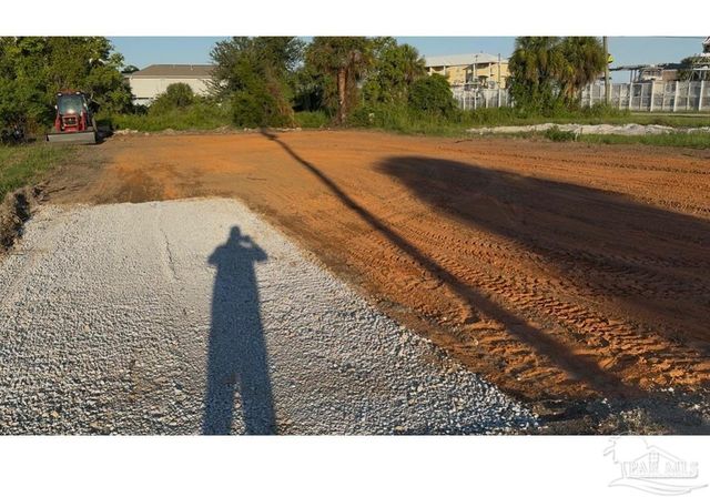 5530 Casa Maria Ln, Pensacola, FL 32507