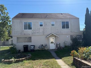 443 Poplar, Wyandotte, MI 48192