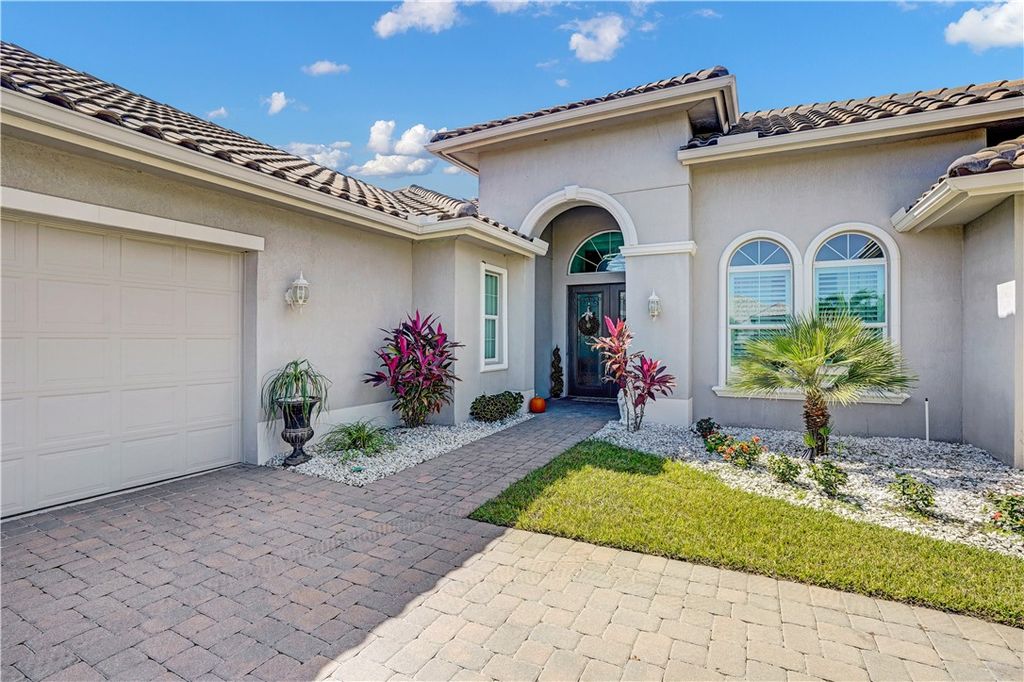 461 Jacqueline Way SW, Vero Beach, FL 32968