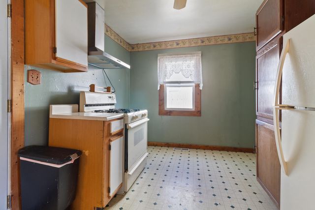 825 N Sherman Street, Crown Point, IN 46307