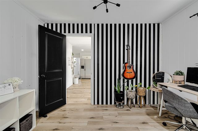 7116 Meadowbrook Drive, Fort Worth, TX 76112