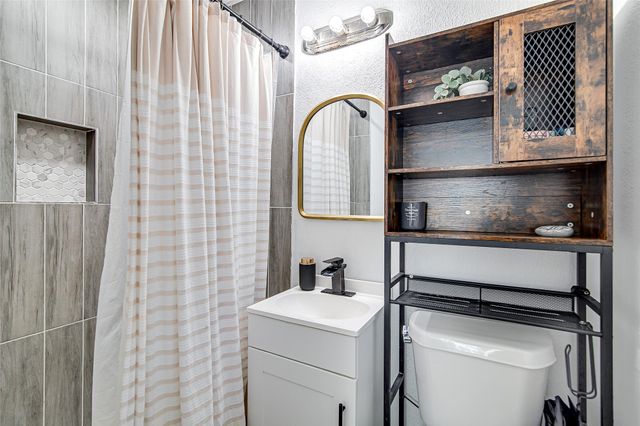 7116 Meadowbrook Drive, Fort Worth, TX 76112