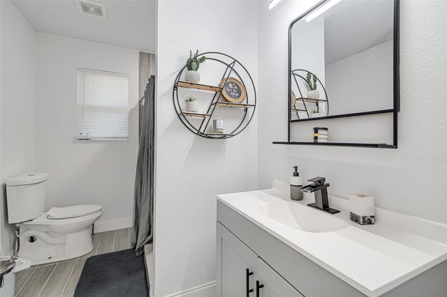 7116 Meadowbrook Drive, Fort Worth, TX 76112