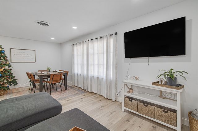 7116 Meadowbrook Drive, Fort Worth, TX 76112