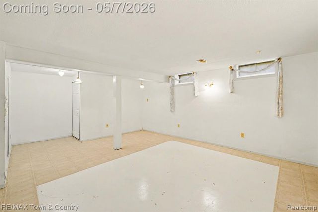 12429 Moceri Drive, Grand Blanc, MI 48439