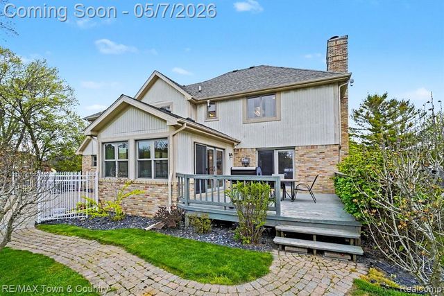 12429 Moceri Drive, Grand Blanc, MI 48439