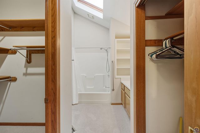 3540 SW Willow Brook DR, Topeka, KS 66614