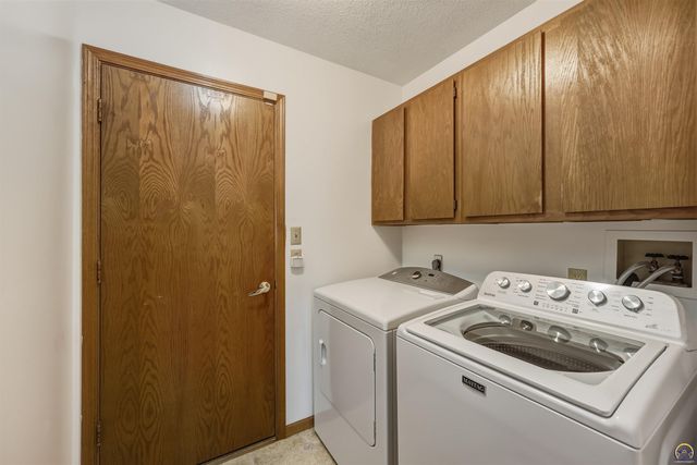 3540 SW Willow Brook DR, Topeka, KS 66614