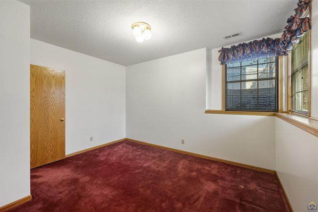 3540 SW Willow Brook DR, Topeka, KS 66614