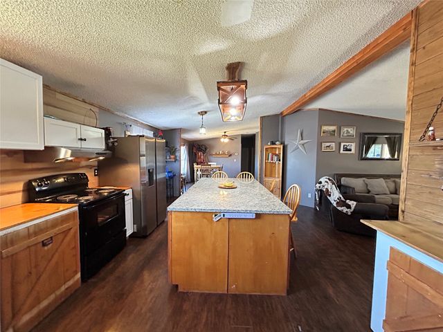 358 County Road 4519, Wolfe City, TX 75496