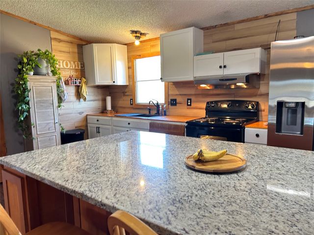 358 County Road 4519, Wolfe City, TX 75496