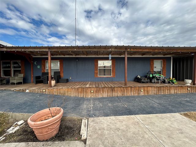 358 County Road 4519, Wolfe City, TX 75496