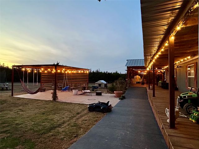 358 County Road 4519, Wolfe City, TX 75496