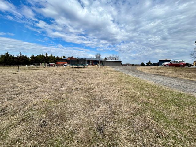 358 County Road 4519, Wolfe City, TX 75496