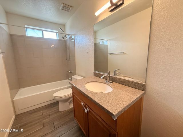 916 W Strahan Drive, Tempe, AZ 85283