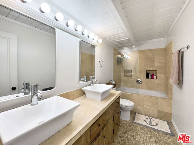 22012 Topanga School Road, Topanga (los Angeles), CA 90290