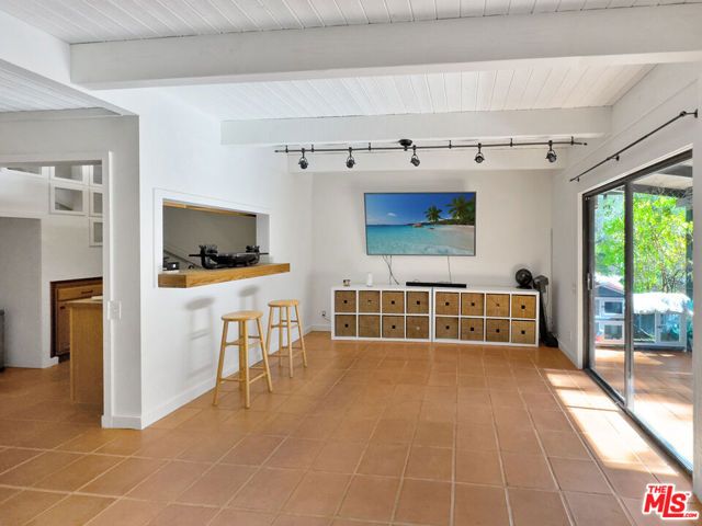 22012 Topanga School Road, Topanga (los Angeles), CA 90290