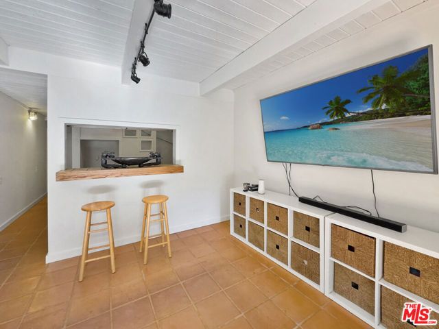 22012 Topanga School Road, Topanga (los Angeles), CA 90290