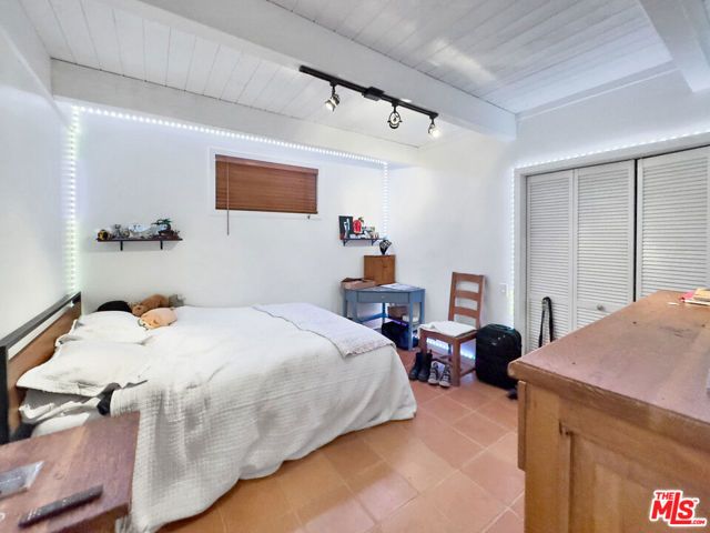 22012 Topanga School Road, Topanga (los Angeles), CA 90290