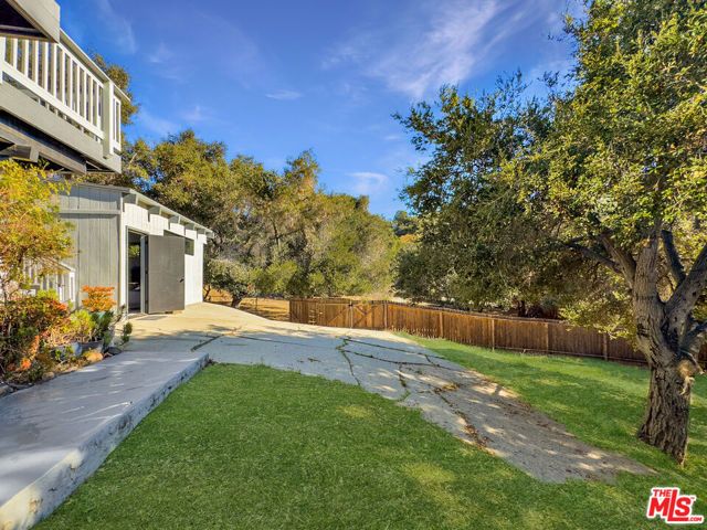 22012 Topanga School Road, Topanga (los Angeles), CA 90290