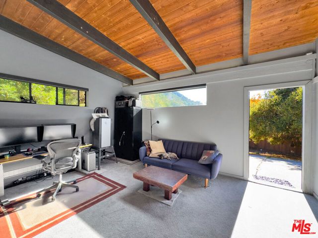 22012 Topanga School Road, Topanga (los Angeles), CA 90290